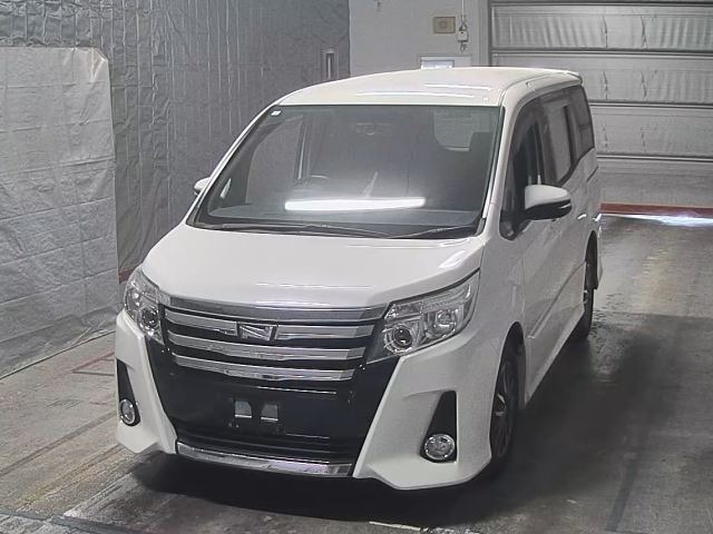 Toyota NOAH 2014 7254119-0