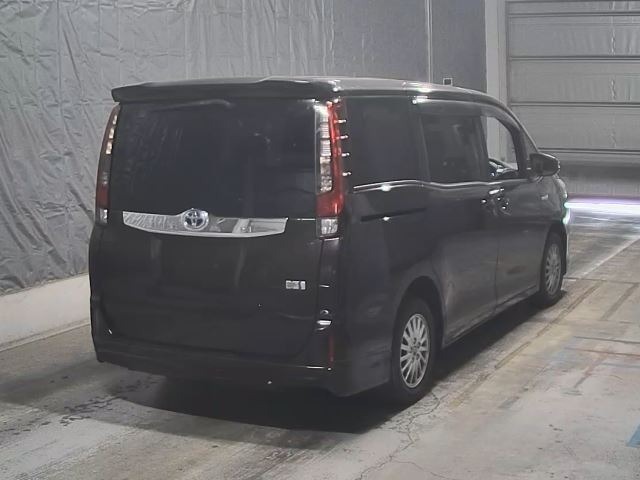 Toyota NOAH 2014 7254120-1