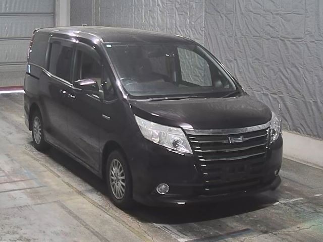 Toyota NOAH 2014 7254120-7