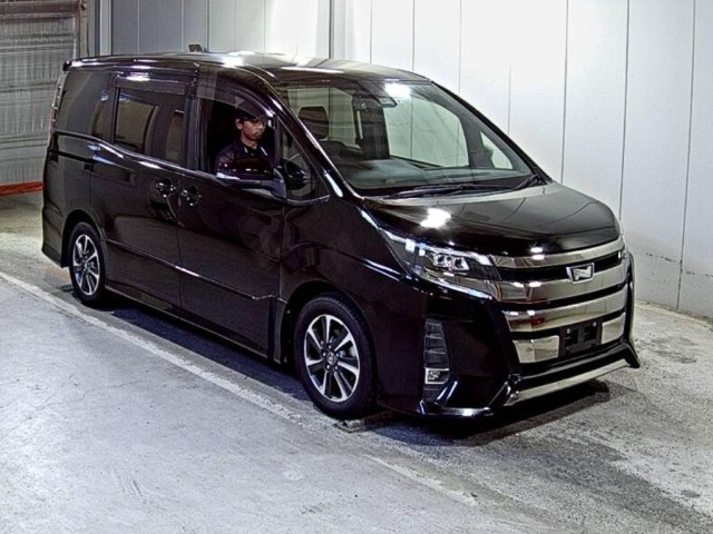 Toyota NOAH 2017 7254146-0