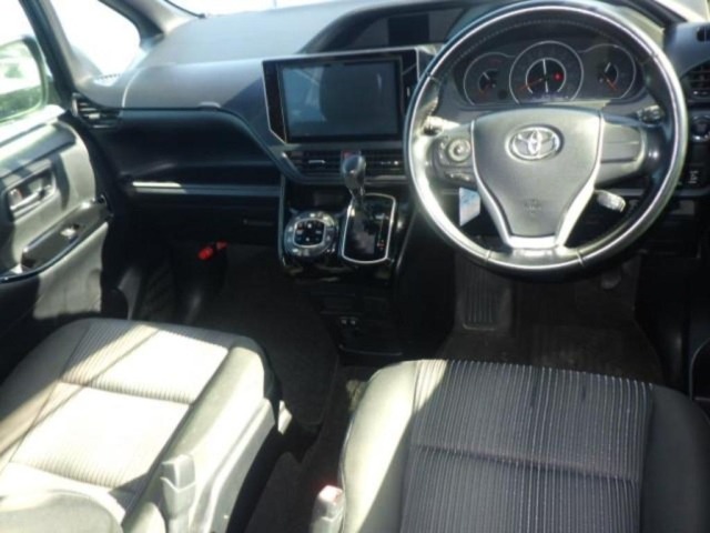 Toyota NOAH 2017 7254146-3