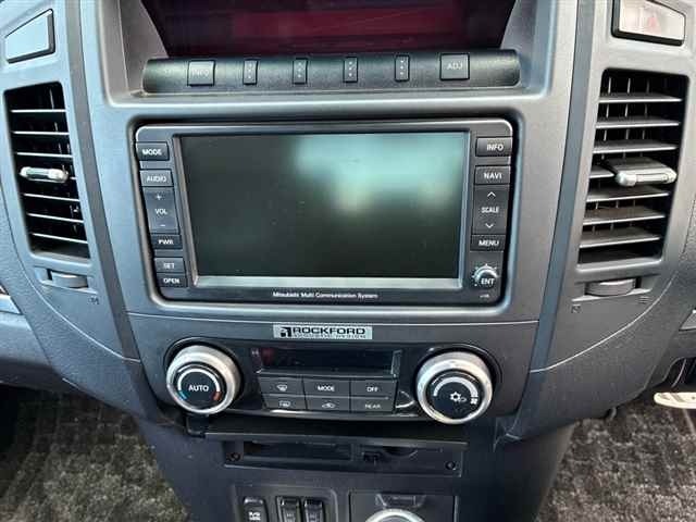 Mitsubishi PAJERO 2011 7248811-6