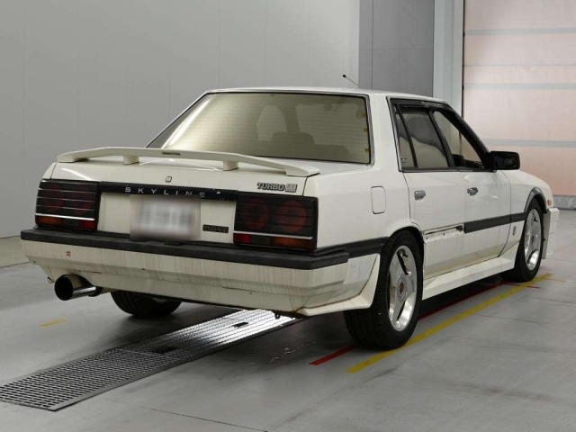 Nissan SKYLINE 1985 7236993-1