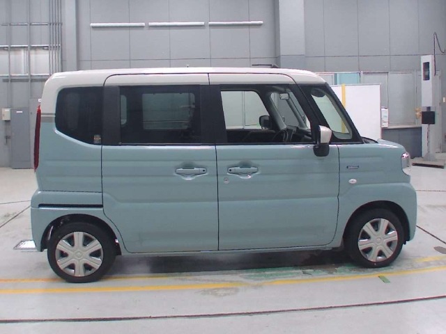 Suzuki SPACIA 2024 7245111-3