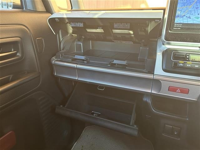 Suzuki SPACIA 2018 7246200-8