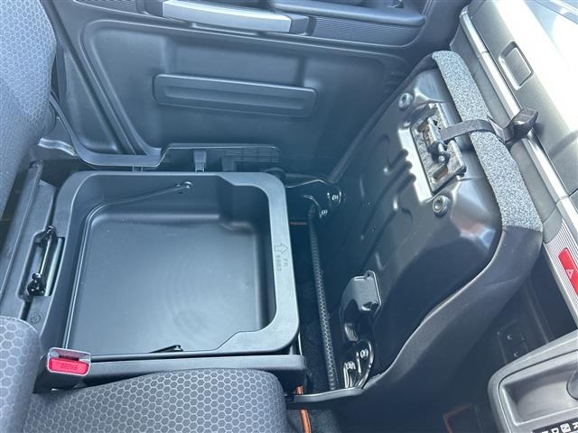 Suzuki SPACIA 2019 7253614-2