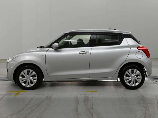Suzuki SWIFT 2021 7253098-4
