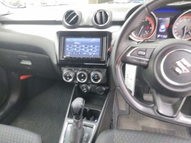 Suzuki SWIFT 2018 7253106-6