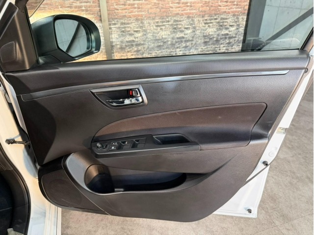 Suzuki SWIFT 2014 7253122-18