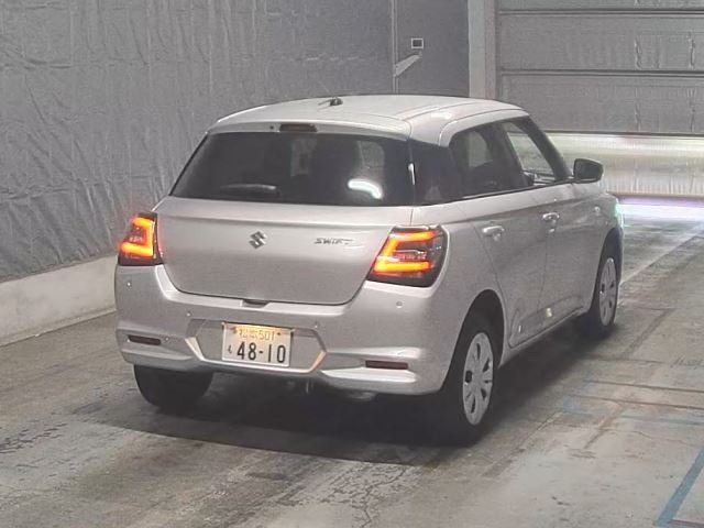 Suzuki SWIFT 2024 7253130-1