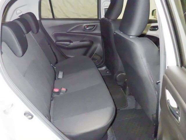Suzuki SWIFT 2024 7253130-5