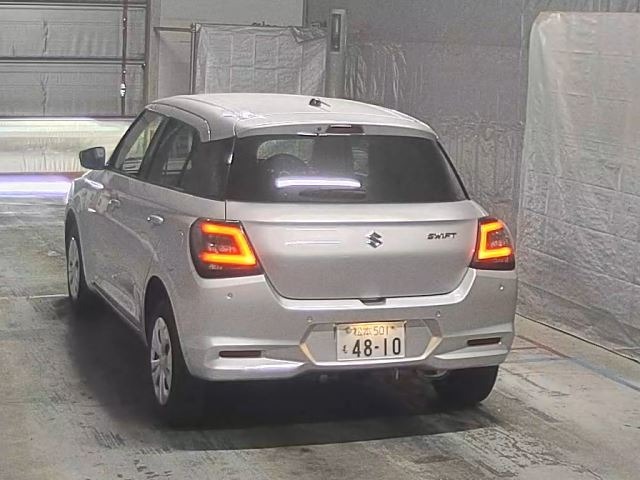 Suzuki SWIFT 2024 7253130-7