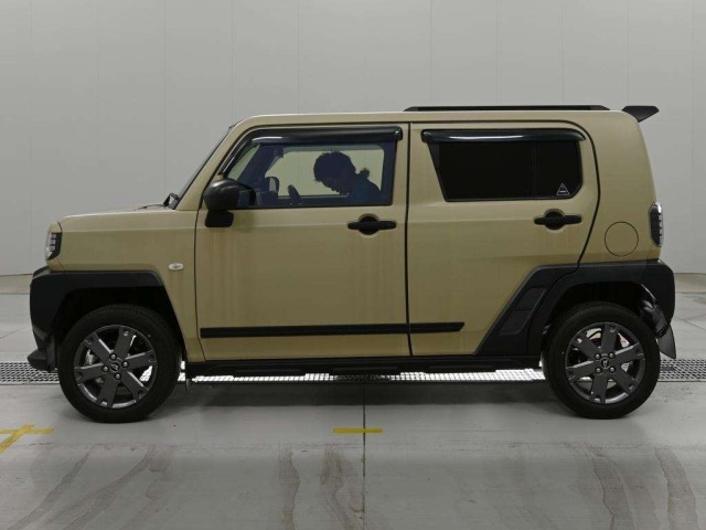 Daihatsu TAFT 2021 7242803-4