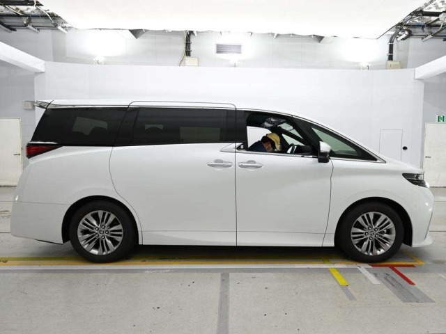 Toyota ALPHARD 2026 7268830-3