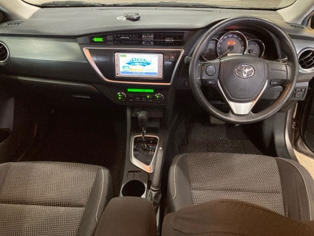 Toyota AURIS 2013 7258684-3