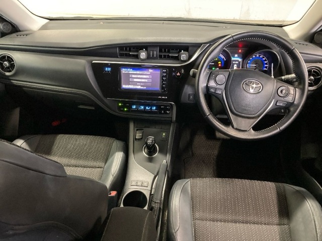Toyota AURIS 2016 7258707-3
