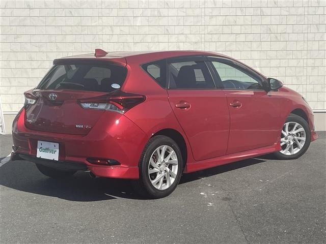 Toyota AURIS 2017 7258708-15