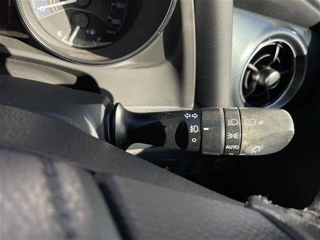 Toyota AURIS 2017 7258708-22