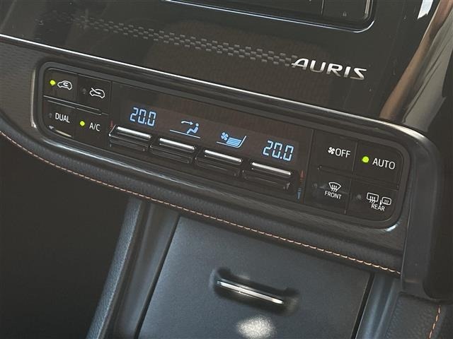 Toyota AURIS 2017 7258708-7