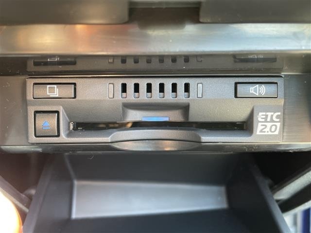 Toyota CAMRY 2021 7256669-11
