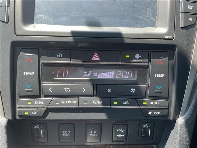 Toyota CAMRY 2016 7256684-10