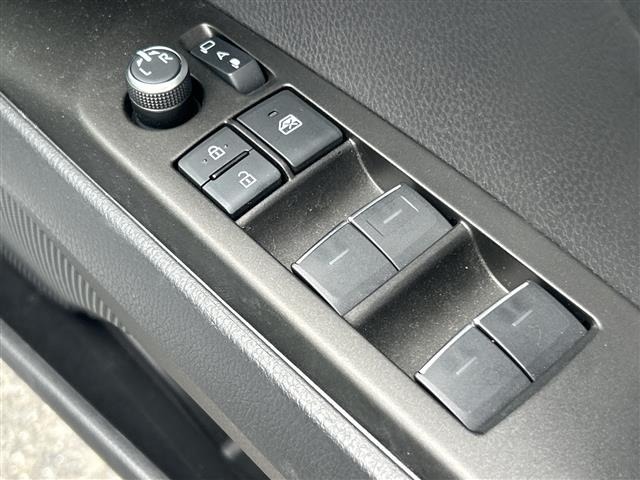 Toyota CAMRY 2021 7256688-18