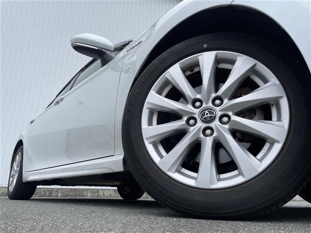 Toyota CAMRY 2019 7256692-11