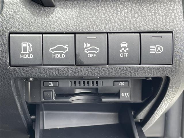 Toyota CAMRY 2019 7256692-18