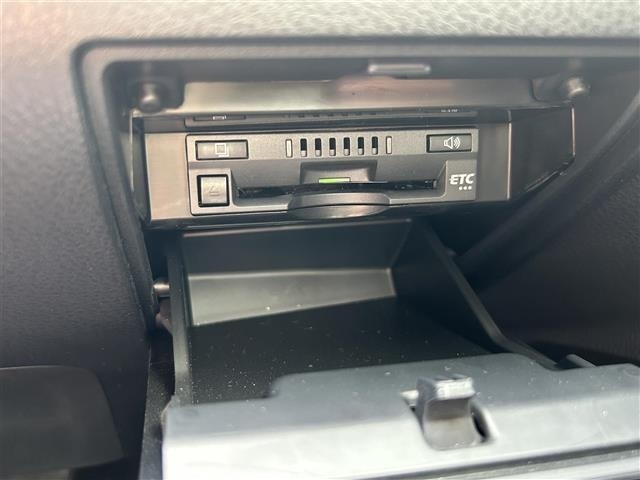 Toyota CAMRY 2023 7256697-7