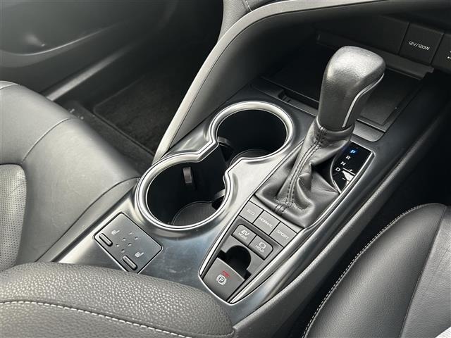 Toyota CAMRY 2019 7256720-9