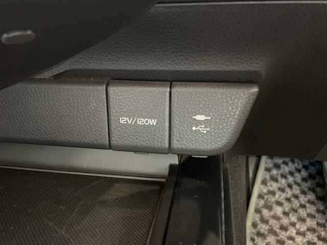 Toyota CAMRY 2019 7256724-10
