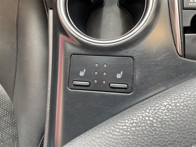 Toyota CAMRY 2019 7256724-11