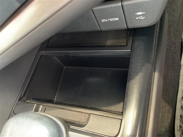Toyota CAMRY 2019 7256724-9