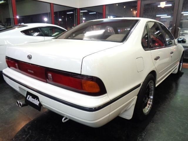 Nissan CEFIRO 1988 7269933-1