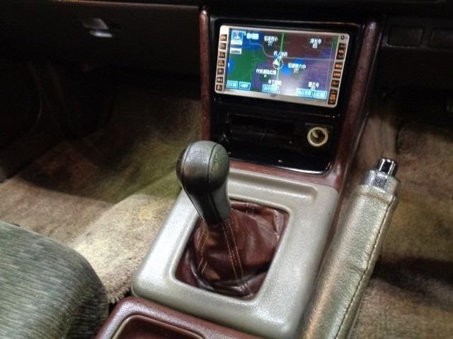 Nissan CEFIRO 1988 7269933-10