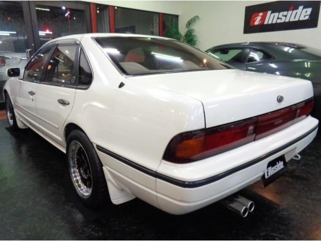 Nissan CEFIRO 1988 7269933-33