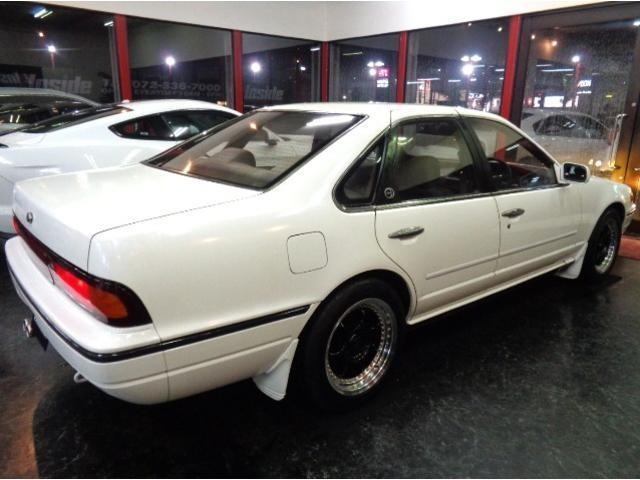 Nissan CEFIRO 1988 7269933-38
