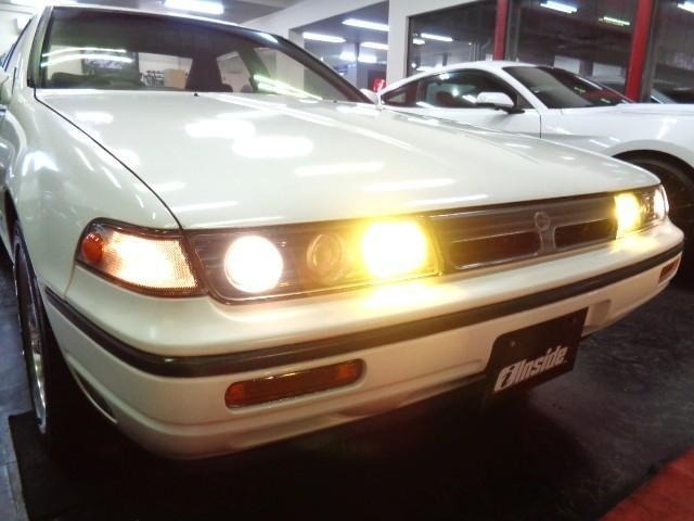 Nissan CEFIRO 1988 7269933-5