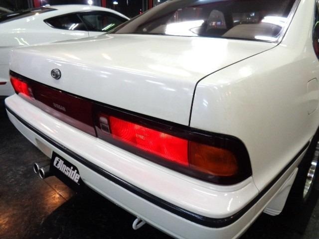 Nissan CEFIRO 1988 7269933-8