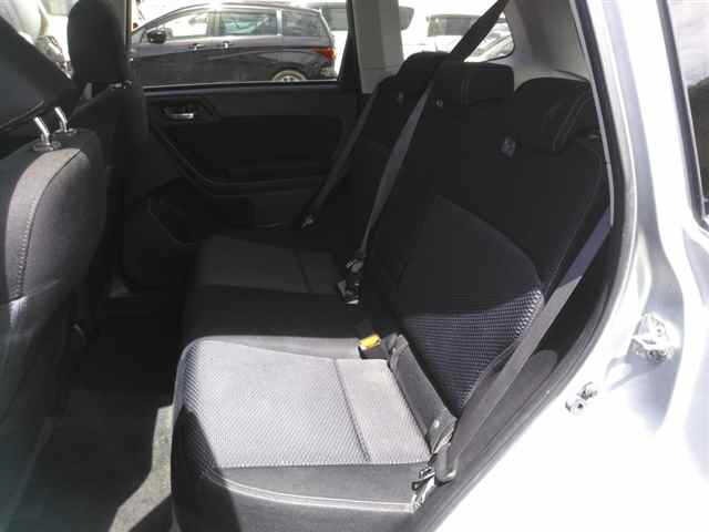 Subaru FORESTER 2015 7261340-9
