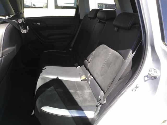 Subaru FORESTER 2015 7261354-9