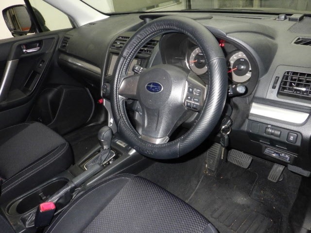 Subaru FORESTER 2014 7261360-3