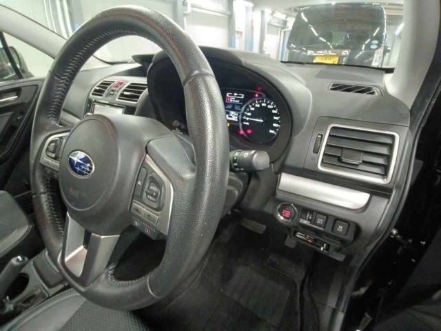Subaru FORESTER 2017 7261370-9