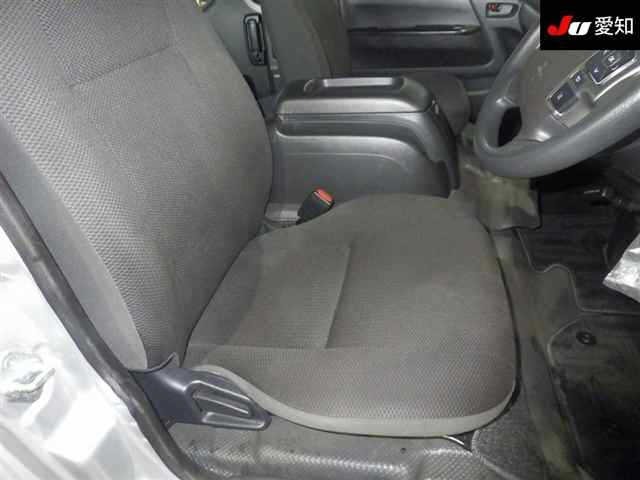 Toyota HIACE COMMUTER 2021 7268071-6