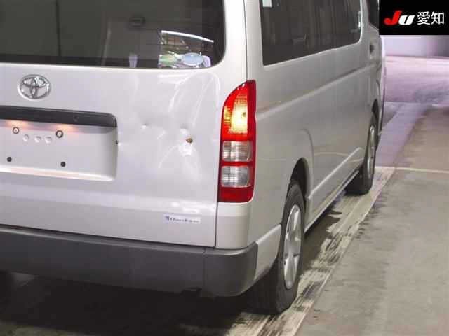 Toyota HIACE COMMUTER 2021 7268071-8