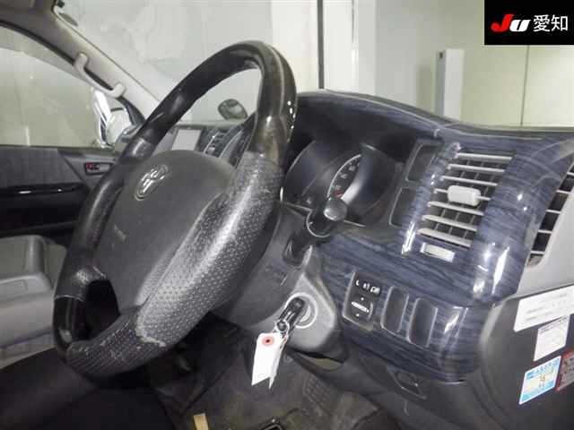 Toyota HIACE COMMUTER 2005 7268072-5