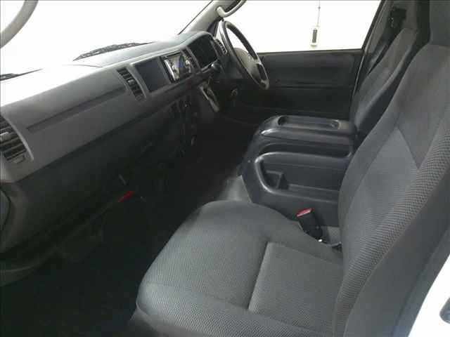 Toyota HIACE COMMUTER 2013 7268093-3