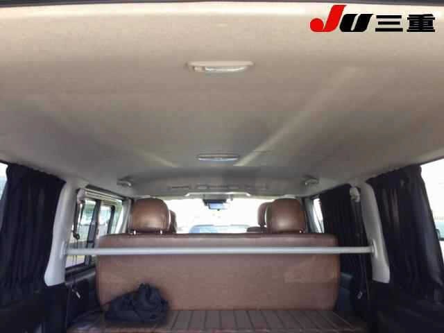 Toyota HIACE VAN 2022 7270102-12