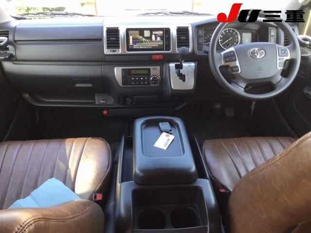 Toyota HIACE VAN 2022 7270102-8