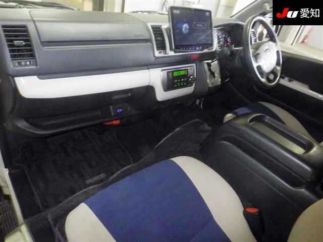 Toyota HIACE VAN 2019 7270121-3